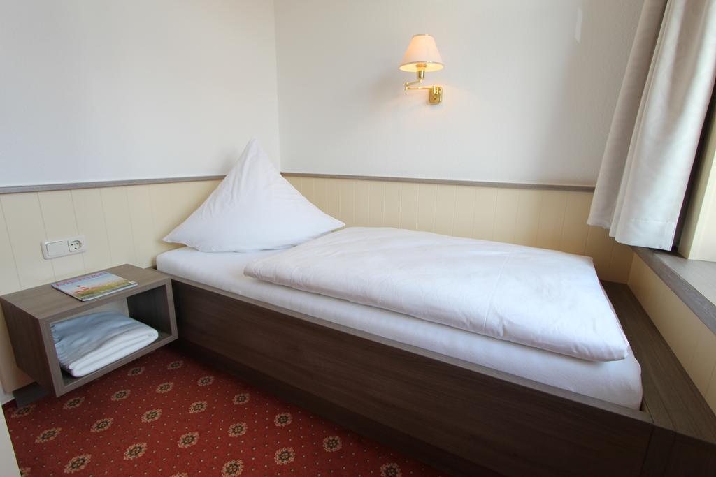 Hotel Thormaehlen Bliestorf Oda fotoğraf